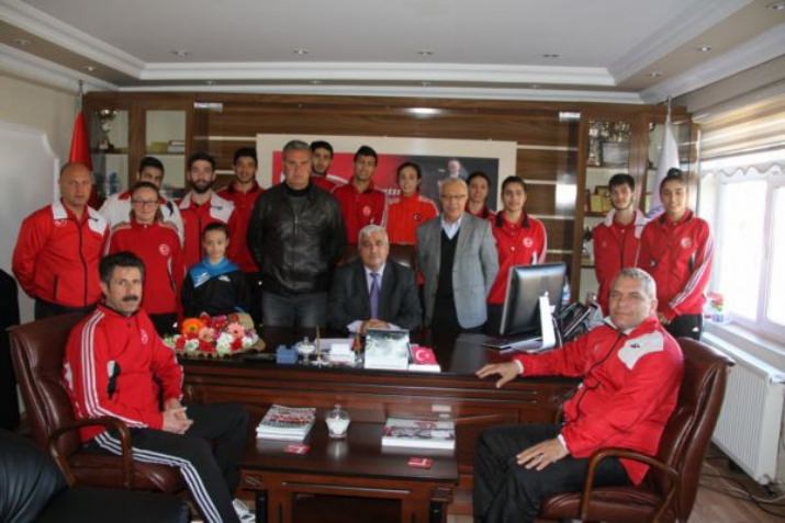 Milli Sporculardan Erzincan GHSİM’e Ziyaret